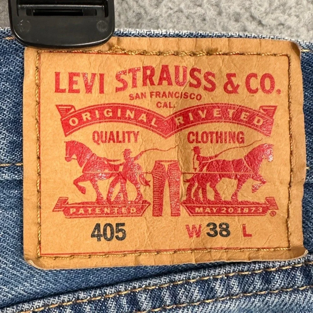 NEW Levis 405 Standard Shorts Mens 38X10 Blue Jean Denim Red Tab 5 Pocket Casual